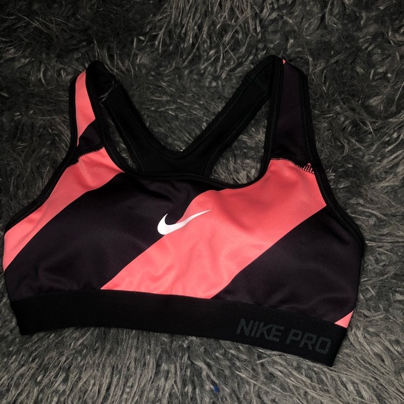 Nike Sports bra - Picture 2 of 4
